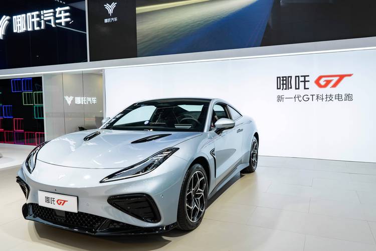 广州萝岗区铭迈真企业管理咨询哪吒汽车在智能汽车领域的表现，领途汽车在新能源汽车市场中的影响力